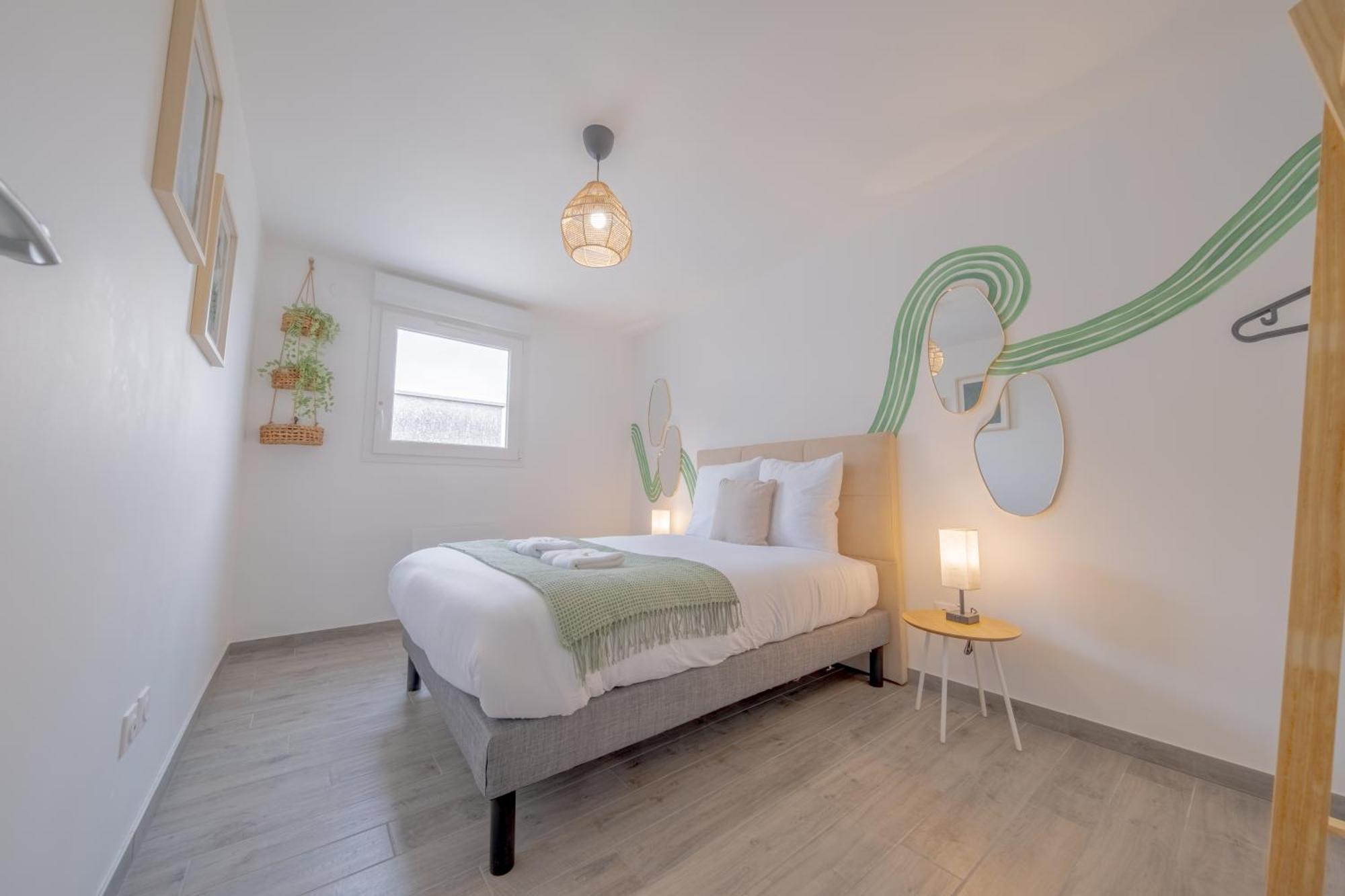 Appartement Le Trianon - Parking Prive à Reims Extérieur photo